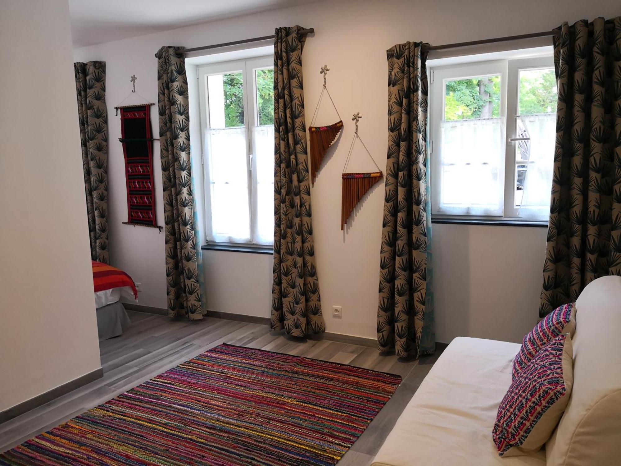 Hotel Les 7 Sources LʼIsle-Adam Habitación foto