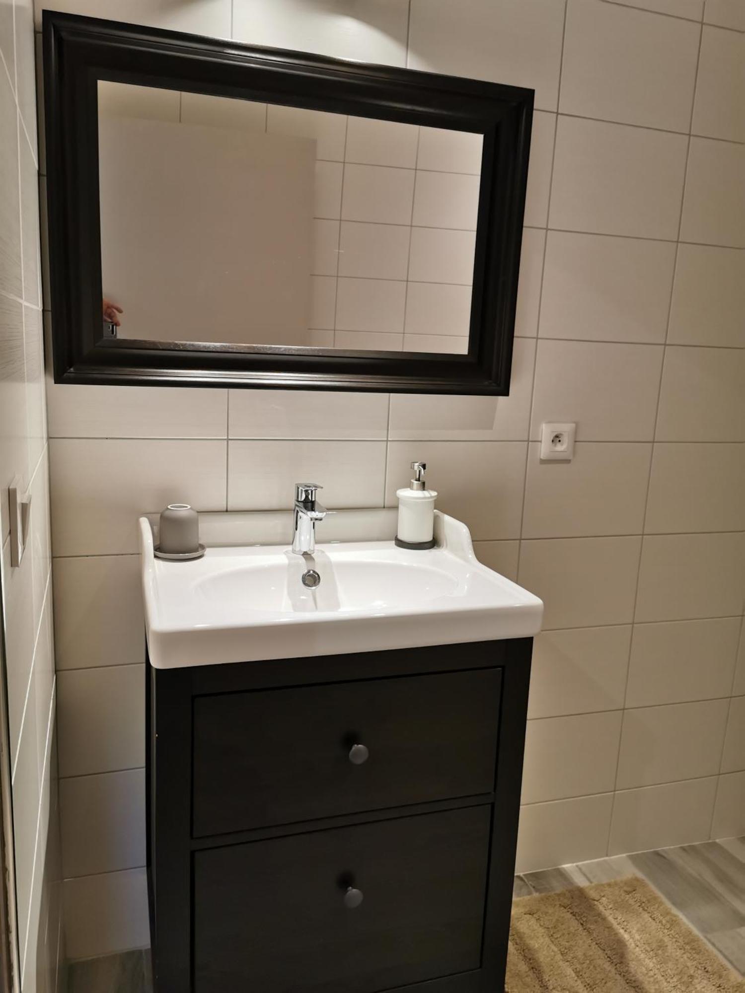 Hotel Les 7 Sources LʼIsle-Adam Habitación foto